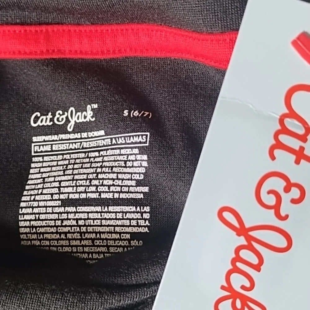 NWT Cat&Jack Merry+Bright Pajamas